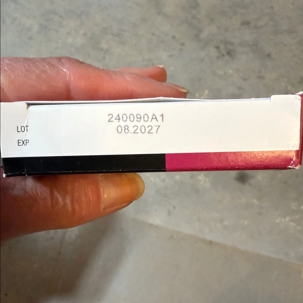 Nitenpyram Flea Treatment Tablets for Cats - Pink/Black. Exp 8/2027 - Picture 2 of 2